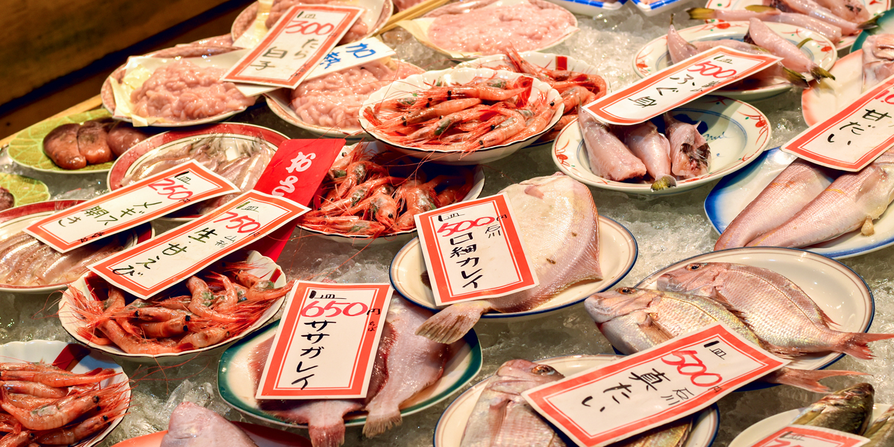 「金沢の厨房」と呼ばれる近江市場