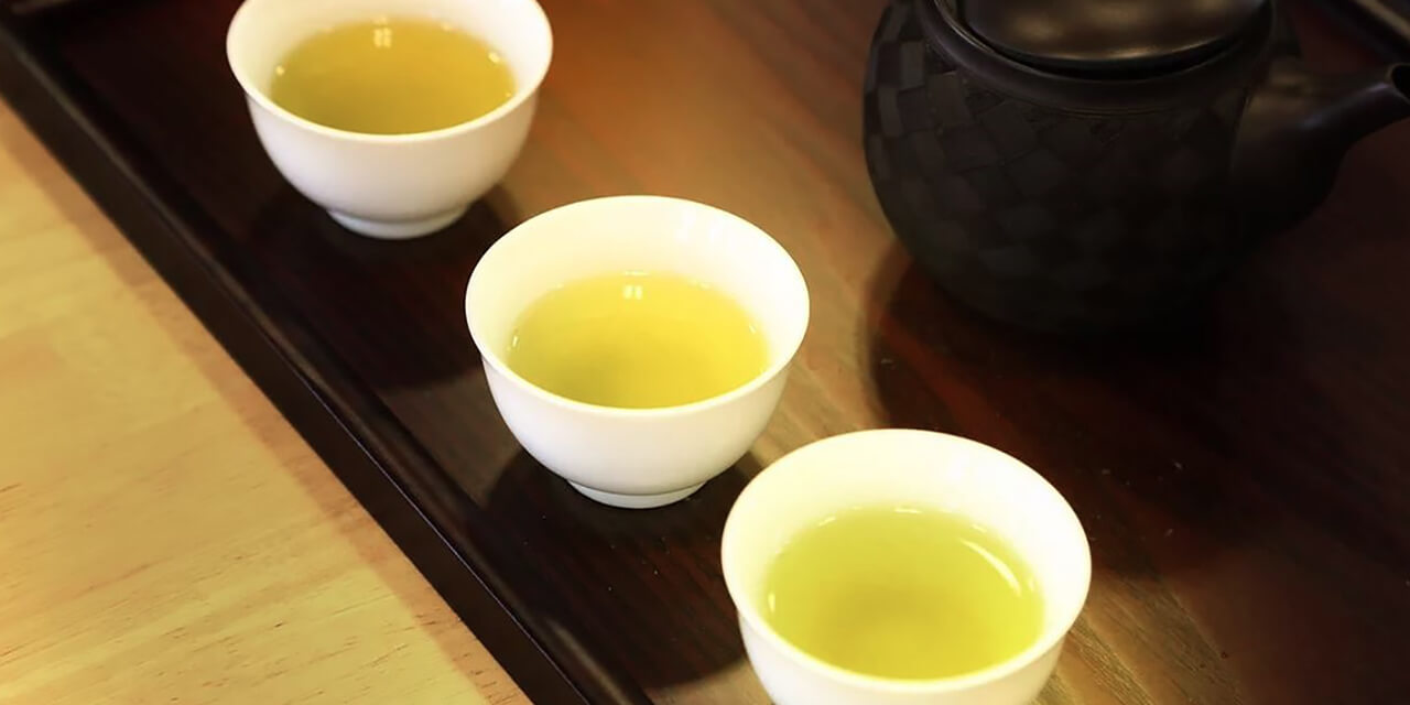 伝統製法と健康的な狭山茶
