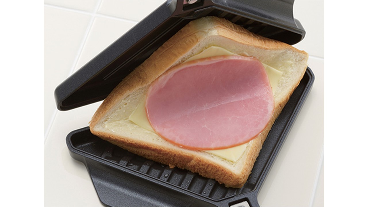 軽い朝食やおやつ、ソロキャンプにもぴったりのホットサンドメーカー-b