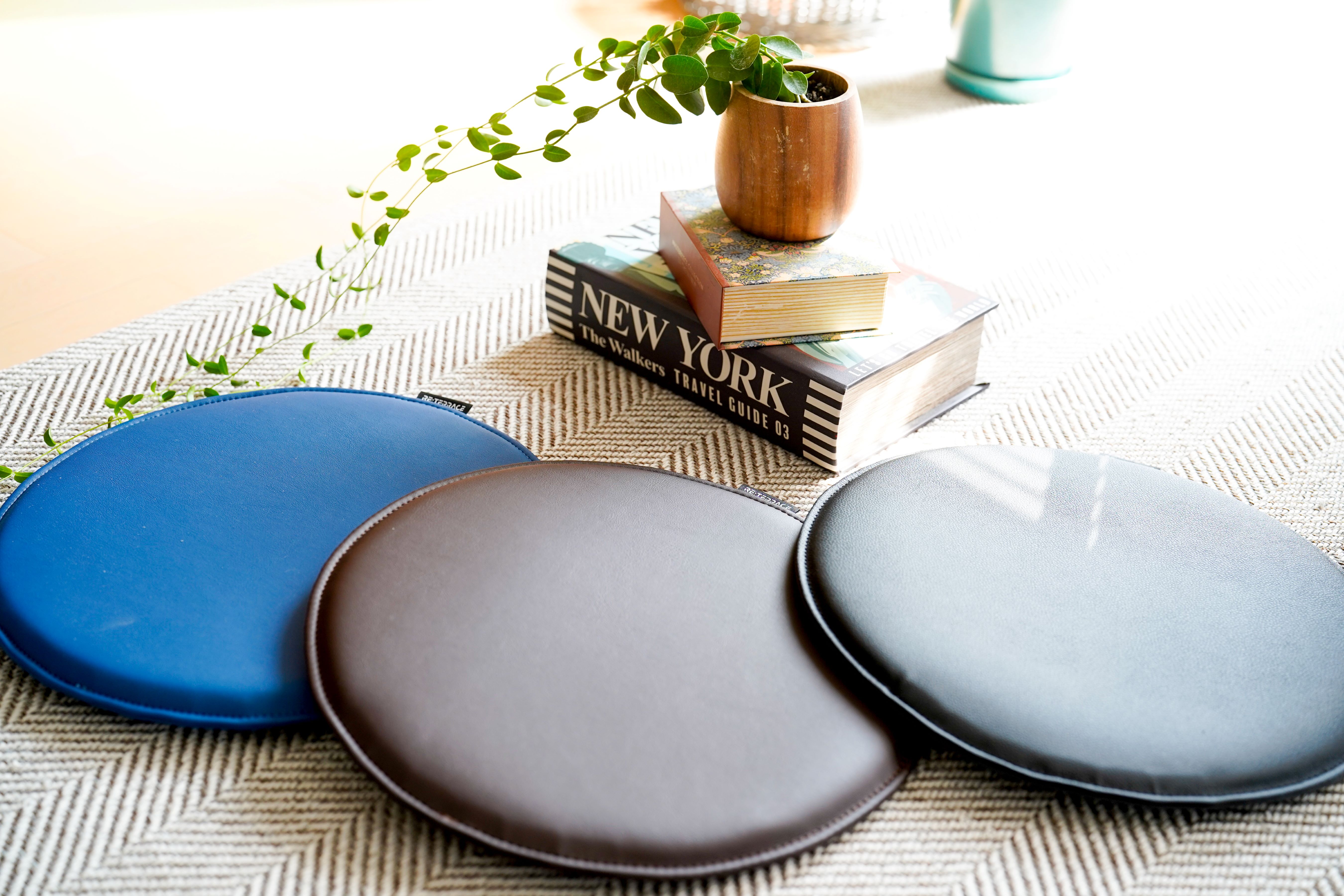 高機能×高触感のこだわり素材 ラウンドクッション｜RE:TERRACE