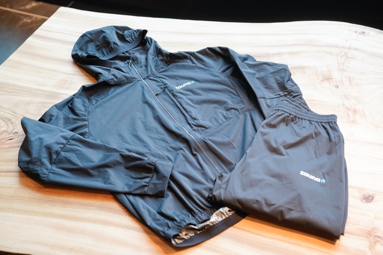 運動習慣の強い味方に！汗をかく目的に特化した「zauna suit