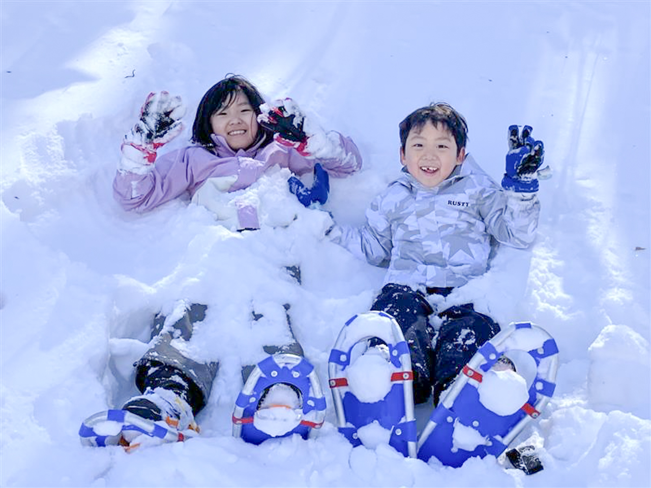 雪遊び